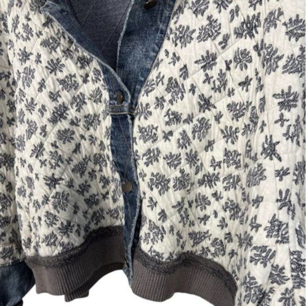 Free People Cropped Denim & Floral Print Jacket in Blue and White - Picture 14 of 16